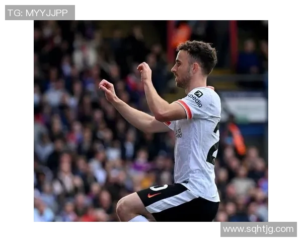 利物浦球探慧眼识珠:斯洛特麾下法国新星冉冉升起,科纳特未来传承者已现? 利物浦球探慧眼识珠:斯洛特麾下法国新星冉冉升起,科纳特未来传承者已现?