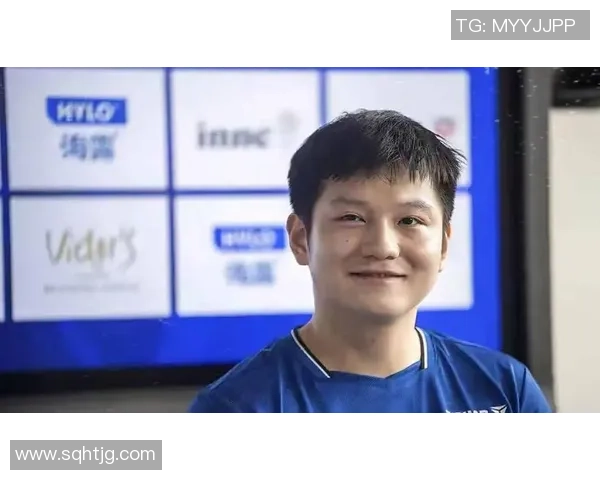 当“小胖”遇上“德甲蓝”：樊振东跨界亮相，这波次元壁破裂得太高级了